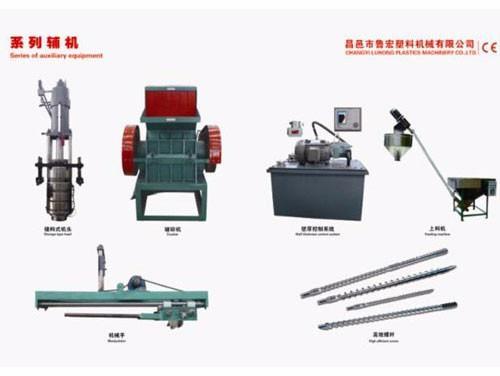 為什么大型吹塑設(shè)備的性能有差異？